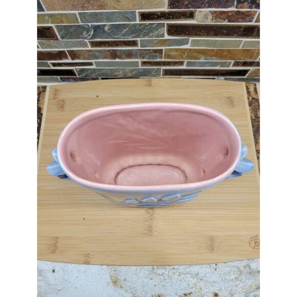 Vintage Red Wing Pottery Vase, Double Handle 1174, Embossed Leaves MCM - Picture 6 of 8